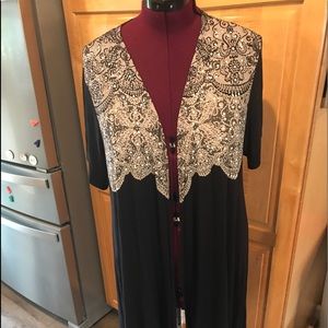 Boutique short sleeve cardigan.